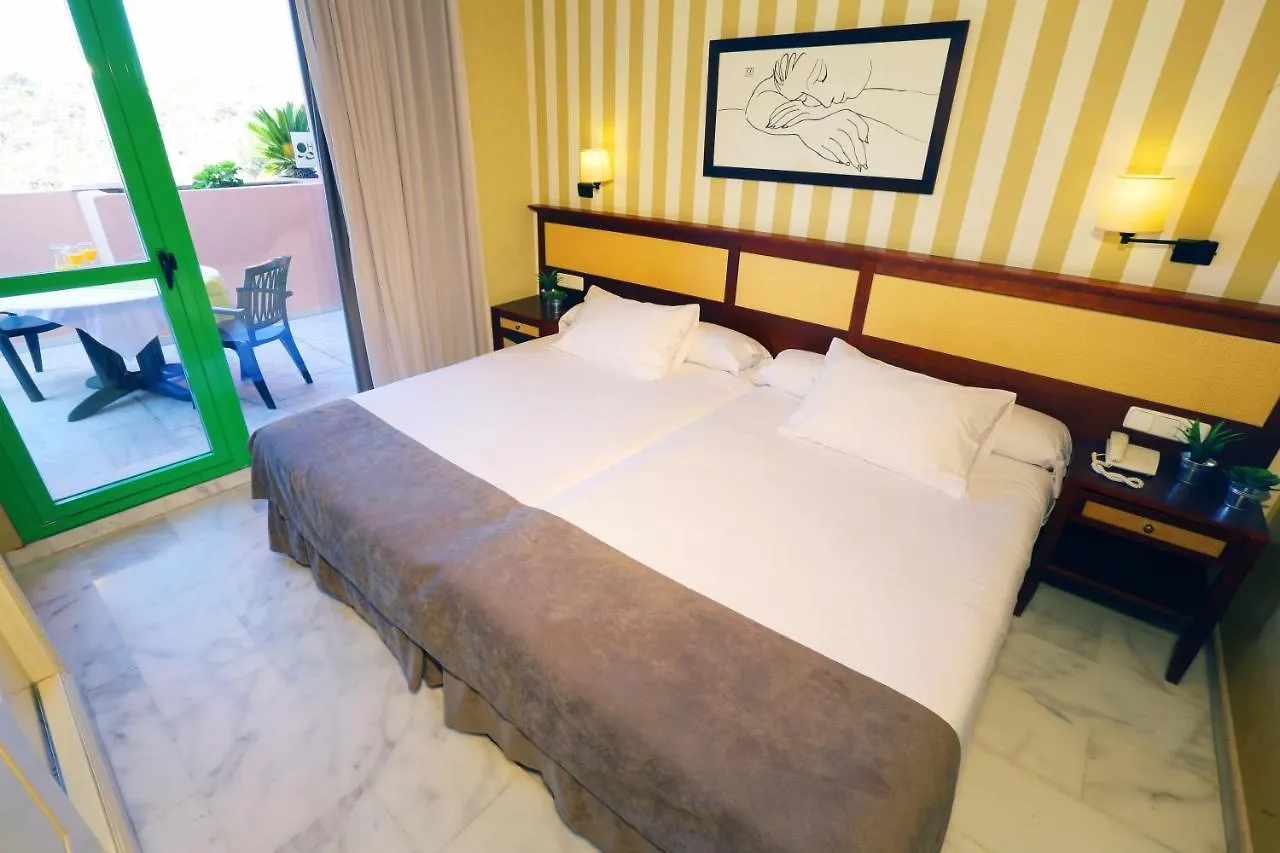 Hotel Holiday World Resort Benalmádena