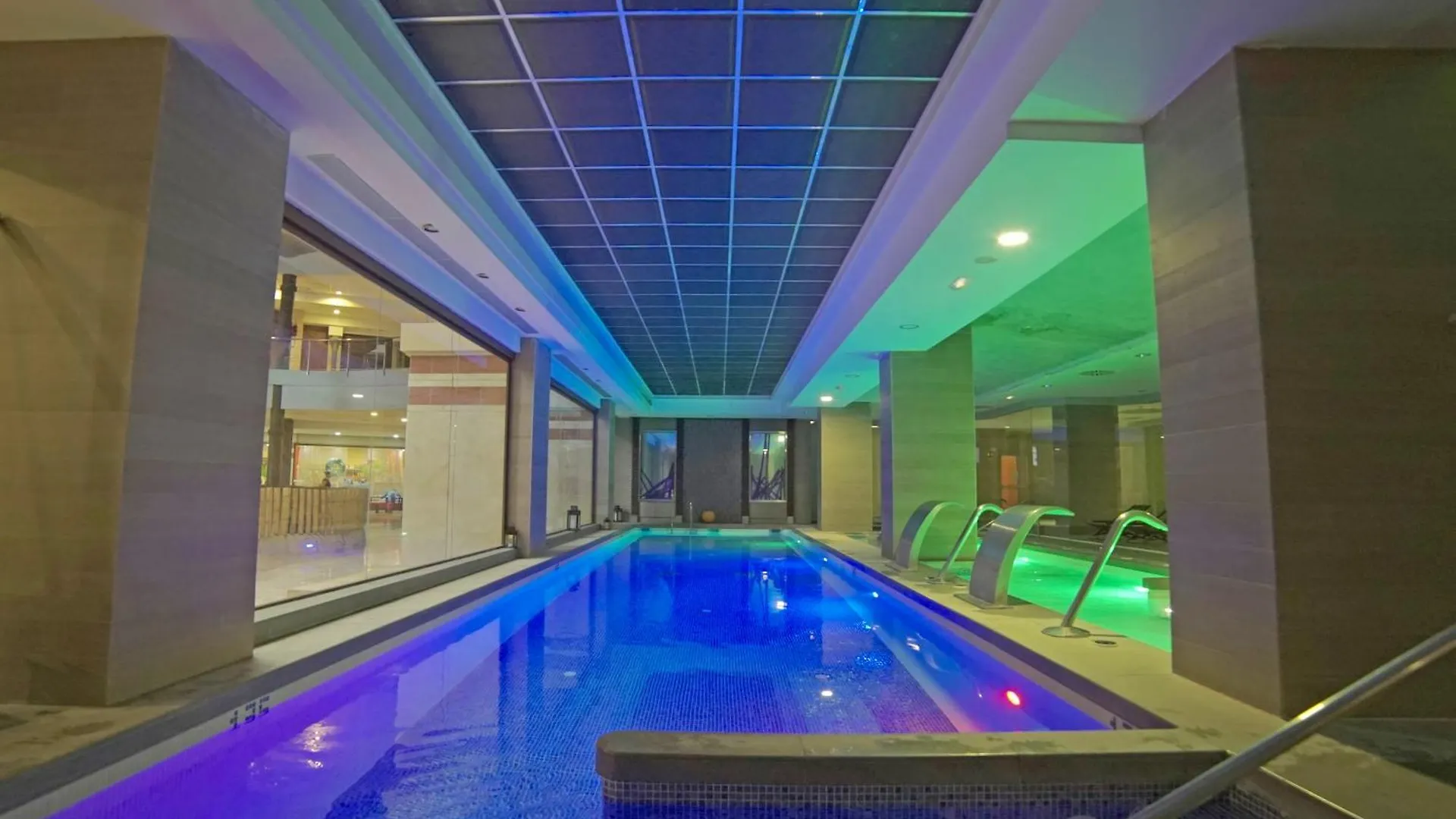 Hotel Holiday World Resort Benalmádena