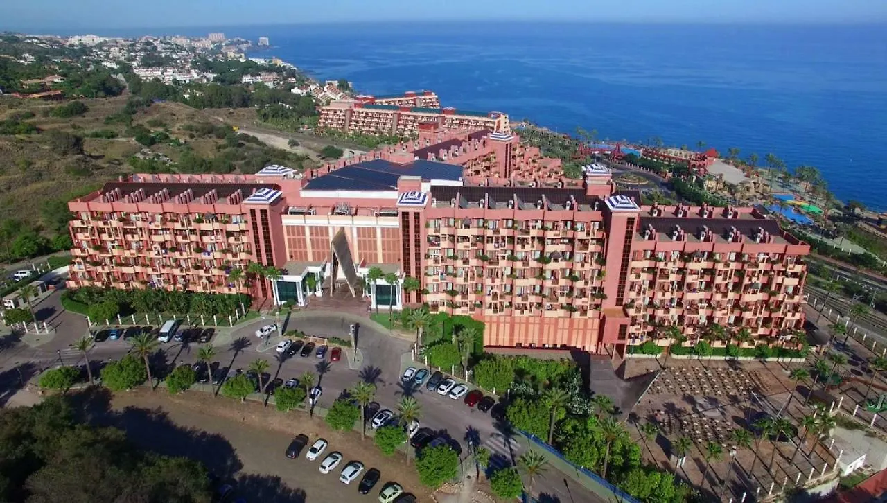 Holiday World Resort Benalmádena 4*,